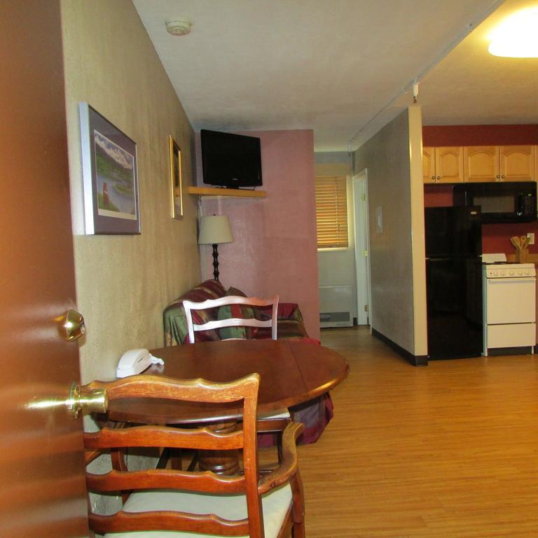Creekwood Inn Anchorage Exteriör bild